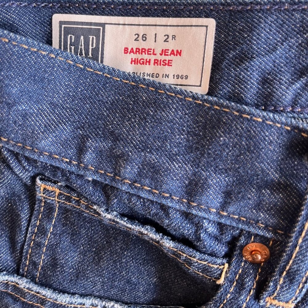 GAP Dark Wash Barrel Ankle Jeans - Deep Indigo Blue - Picture 4 of 8